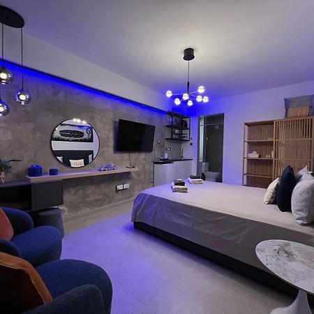Fat Cow Apartments Larnaca Ngoại thất bức ảnh