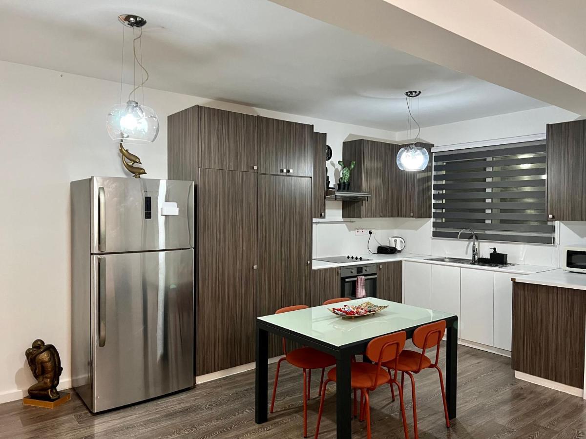 Fat Cow Apartments Larnaca Ngoại thất bức ảnh