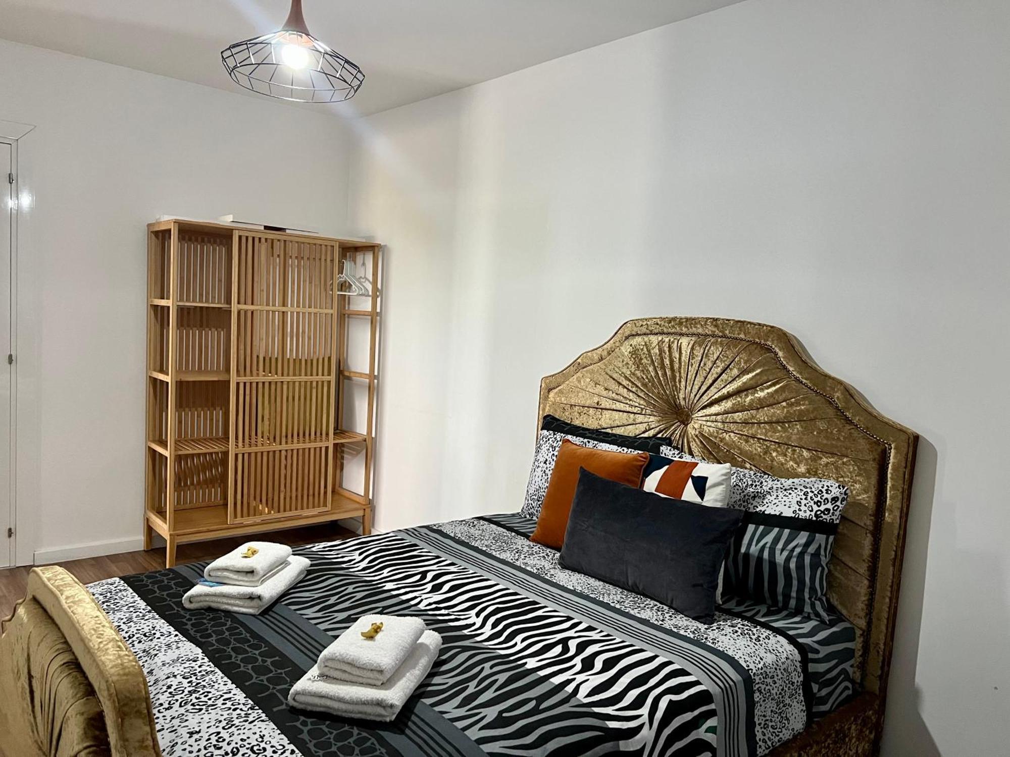Fat Cow Apartments Larnaca Ngoại thất bức ảnh